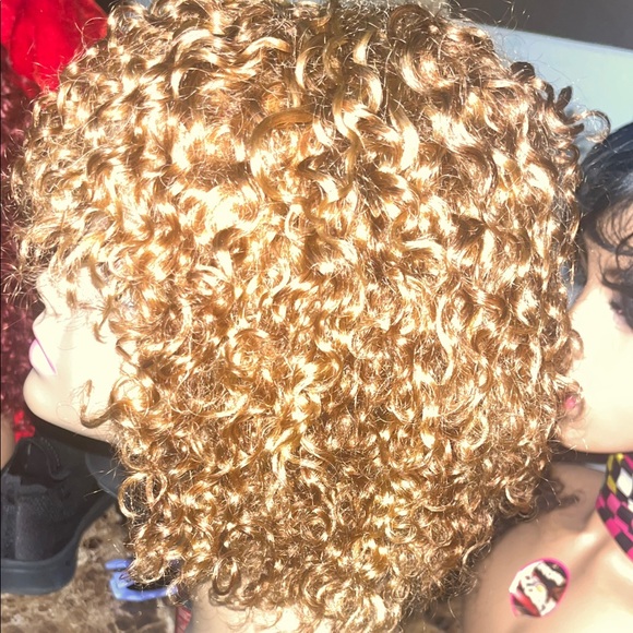 Curly Blonde Wig with bang 100% human hair - Picture 4 of 5